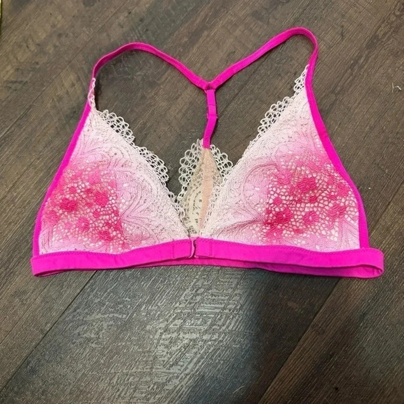 Victoria  secret on bra front closure bra S - Picture 2 of 4